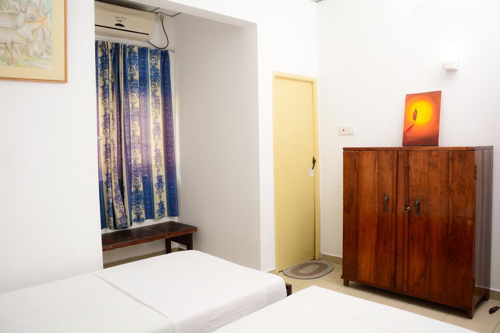 Ykd Tourist Rest Hikkaduwa Hotel Exterior photo